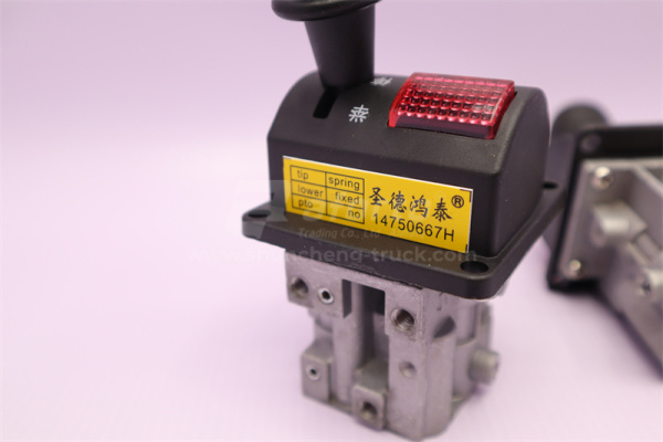 Клапан подъёма кузова воздушный 3 отв. (для насоса Hayward)