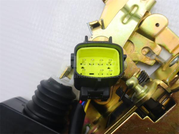 Замок двери кабины с тягой SITRAK C7H левый