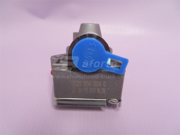 Соединительная головка на прицеп красная с клапаном M16x1.5 SORL