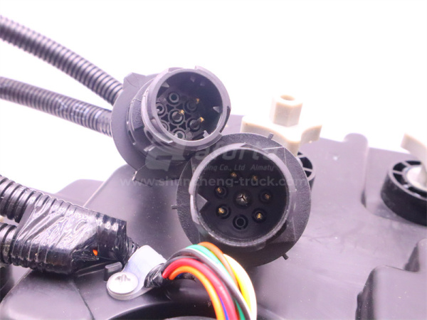 Фара SHAANXI X3000/X5000/H3000/L3000 самосвал LED правая XY