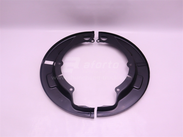 Кожух пылезащитный ступицы передней HOWO  TX левая+правая (оригинал)