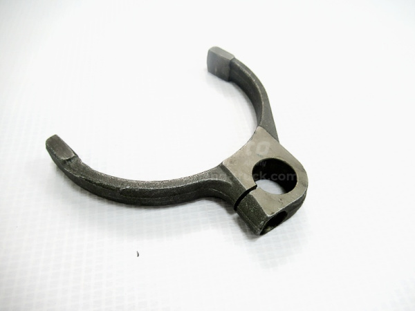 Вилка коробки отбора мощности (для КПП FAST) QH50 (оригинал)