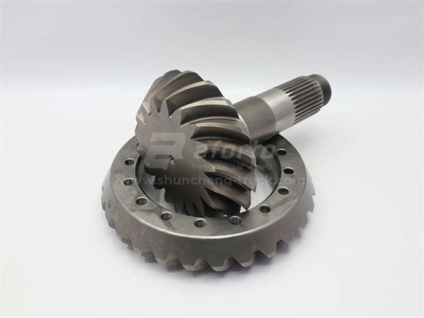 Коническая пара SHAANXI HANDE 300 среднего моста 18:27 31зуб