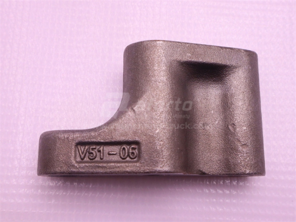 Кронштейн прижимная головки блока цилиндра MAN MC11