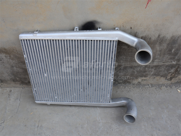 Радиатор интеркулера HOWO A7