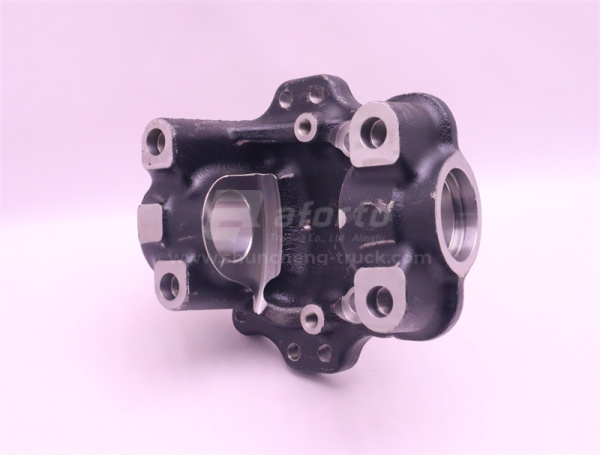 Кулак поворотный HOWO 2020 правый