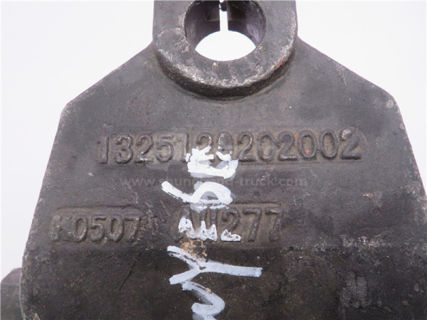 Кронштейн рессоры FOTON OUMAN передней передний