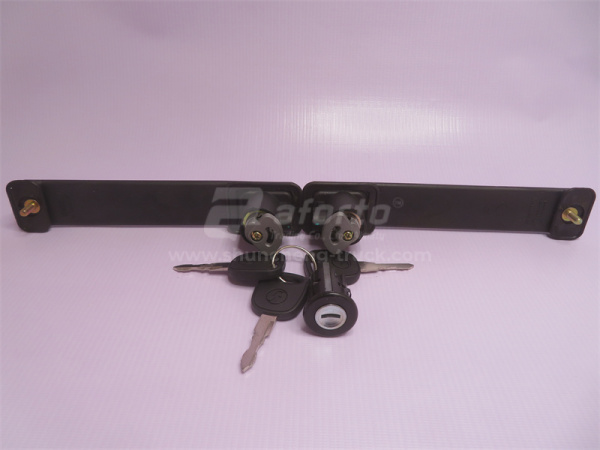 Ручка двери кабины наружная SHAANXI комплект (оригинал)