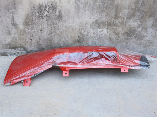 Обтекатель кабины HOWO A7 самосвал красный правый