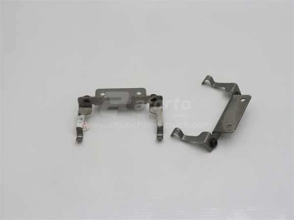 Кронштейн замок капота  HOWO TX  (оригинал)