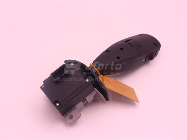 Переключатель света и поворотов подрулевой SHAANXI X5000 правый (оригинал)