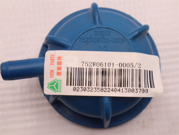 Крышка бачка расширительного HOWO TX (оригинал)