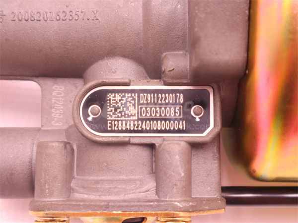 Цилиндр сцепления рабочий (ПГУ) SHAANXI F3000/X3000/X5000/L3000 D = 102 (оригинал)