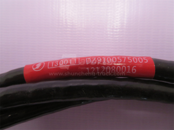 Трос педали газа SHAANXI F3000 2.8м. (хорошее качество)