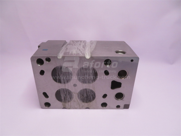 Головка блока WEICHAI WP12 (4 клапана) в сборе с клапанами