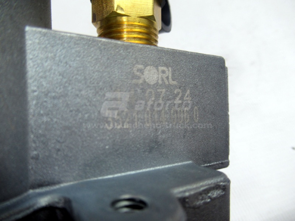 Соединительная головка на прицеп с фильтром желтая без клапана M16x1.5 УНИВЕРСАЛЬНОЕ KU1412