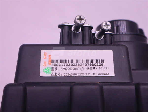 Фара HOWO V7 левая (оригинал)