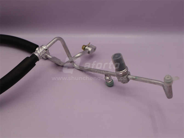 Трубка радиатора кондиционера SHAANXI X3000 (оригинал)