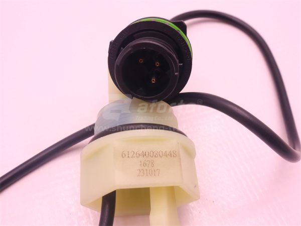 Датчик уровня охлаждающей жидкости расширительного бачка WEICHAI WP13 (оригинал)