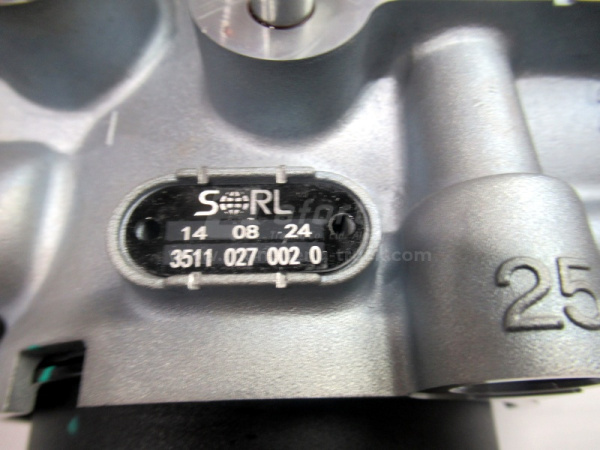 Осушитель воздуха 10,5 bar с подогревом и регулятором IVECO LA8125