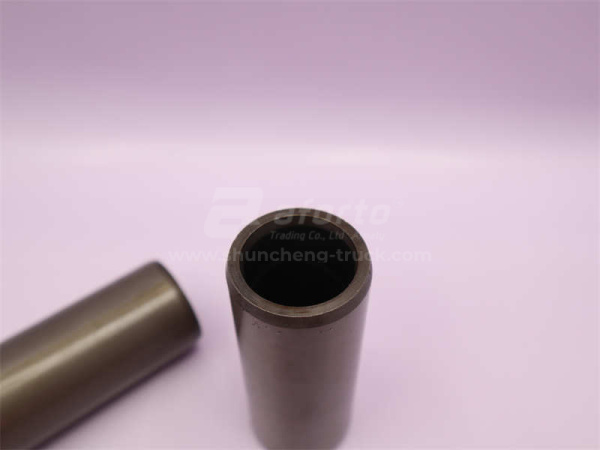 Втулка рессоры HOWO 70T 30*40*97 новая модель (оригинал)