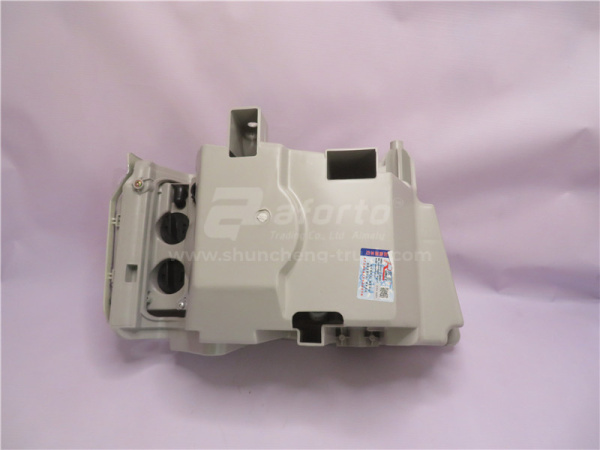 Фара HOWO 2008 левая XINYUAN