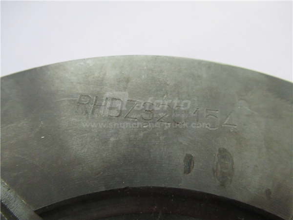 Фланец моста SHAANXI среднего 180/65/28/4 (диаметр /высота/шлицы /отверстия) (оригинал)