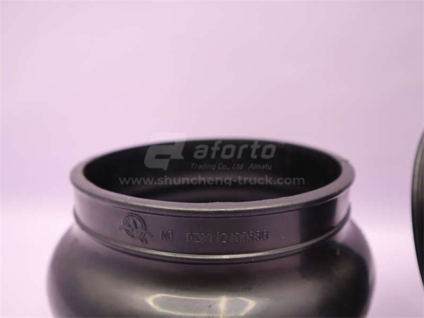 Гофра воздухозаборника SHAANXI F3000 150*160*120 QINYAN