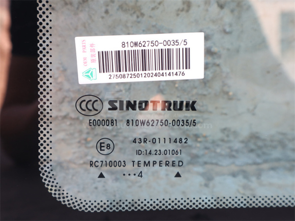 Стекло кабины заднее HOWO TX (оригинал)