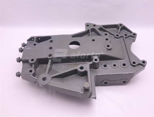 Кронштейн торсиона кабины HOWO TX левый (оригинал)