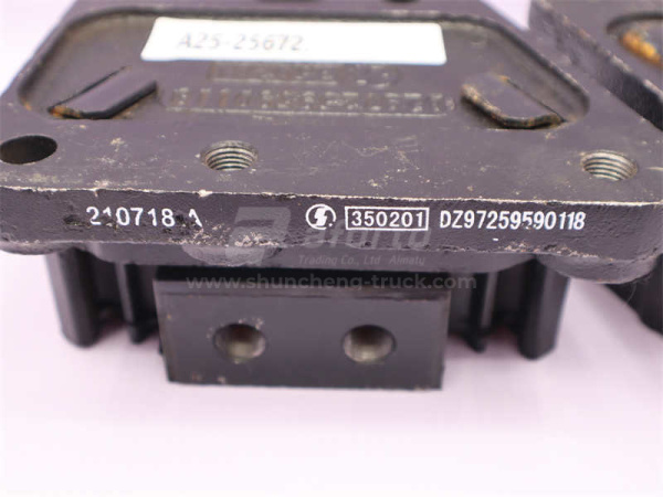 Подушка двигателя SHAANXI X3000 передняя правая (оригинал)