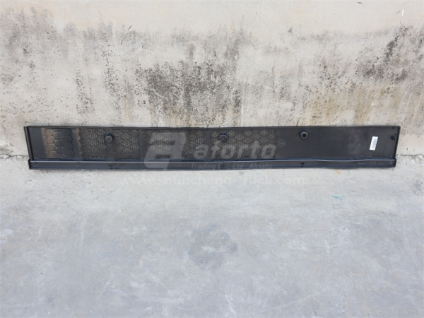 Накладка воздухозаборник HOWO TX (оригинал)