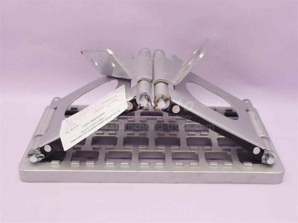 Ступень SHAANXI M3000 нижняя откидная правый новая модель (оригинал)