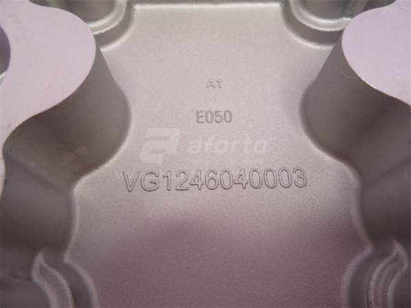 Крышка клапана D12 верх