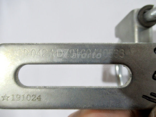 Кронштейн трещётка тормозная HANDE 4.8T/L3000 переднего моста (оригинал)