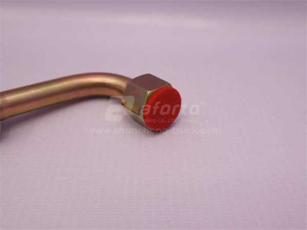 Шланг ГУР на насос HOWO L = 37см (оригинал)