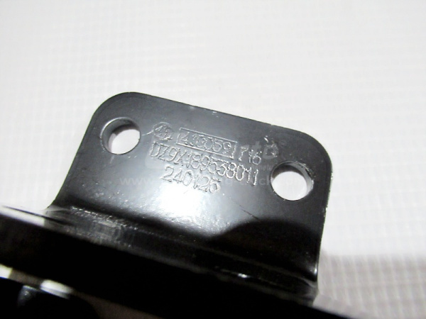 Кронштейн радиатора SHAANXI X6000 (оригинал)