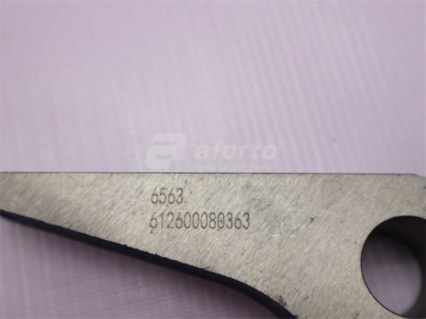 Кронштейн ТНВД WEICHAI WP10 2 клапана средний (оригинал)