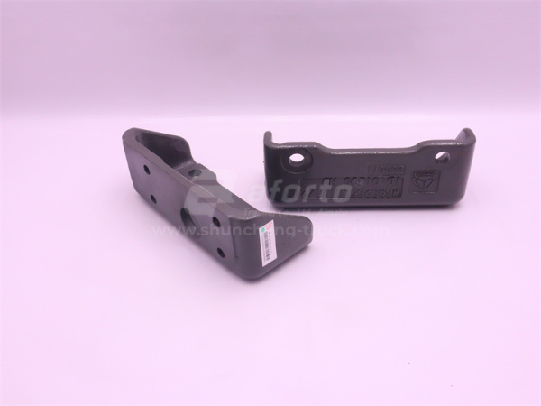 Кронштейн подушки двигателя HOWO TX левый (оригинал)