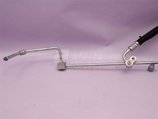 Трубка радиатора кондиционера HOWO 70T (оригинал)