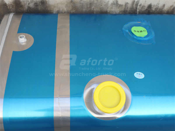 Бак топливный SHAANXI 400L S = 2.0 квадратный