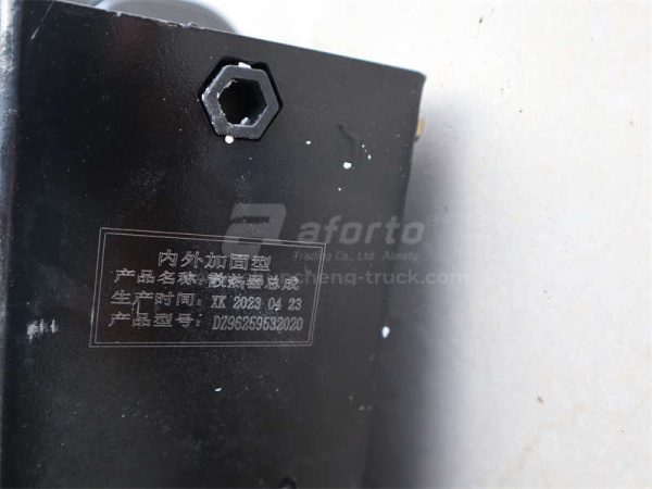 Радиатор охлаждения SHAANXI M3000 2020 пластмассовый