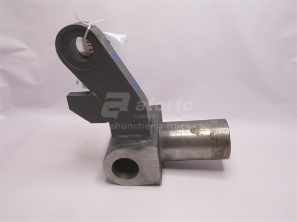 Кулак поворотный XCMG GR180/215 правый новая модель после 2010г