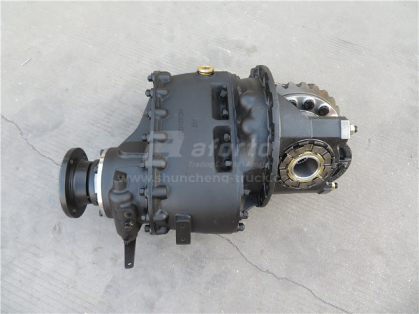 Редуктор моста в сборе среднего HOWO 2013 (17:28) 35/35 I = 5,73 новая модель