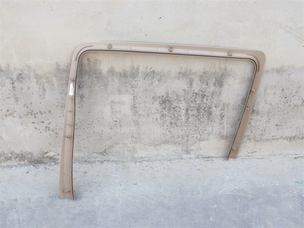 Накладка рамки стекла двери SITRAK C7H левая (оригинал)