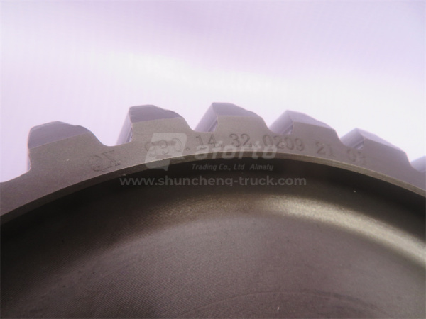 Шестерня STEYR среднего моста ведющая Z = 31