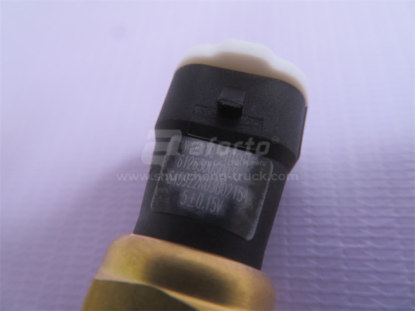 Датчик температуры охлаждающей жидкости SHAANXI F3000 (оригинал)