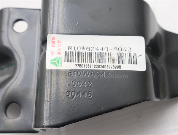 Навес капота левый HOWO TX (оригинал)