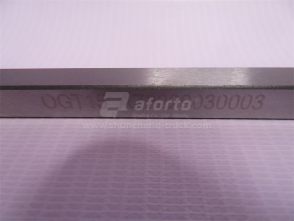 Шпонка КПП HW19712 промежуточного вала распорная 10*10*191